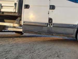 Renault Master 2.5 dCi 120 CP – Autoutilitară N1, motorină, stare bună,6 locuri — miniatura 10