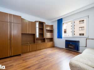 Garsonieră tip cămin–21 mp, baie proprie, Tractorul, ideal investiție — miniatura 5