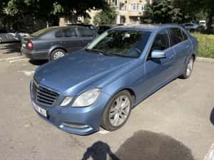 Mercedes E200 Cdi -136Cp-2011-Navi-Piele-6+1Trepte — miniatura 4