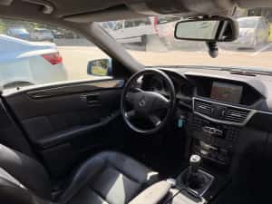 Mercedes E200 Cdi -136Cp-2011-Navi-Piele-6+1Trepte — miniatura 8