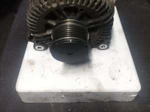 Alternator 2.0 tdi BMR BKP BKD 021903026L Volkswagen Passat B6 2005-20 — miniatura 7