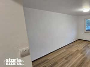 inchiriez apartament 3cam sediu firma la parter — miniatura 3