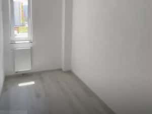 Apartament de inchiriat nemobilat zona Avantgarden — miniatura 3