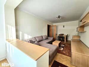 Apartament 3 camere, 74 mp, Decomandat — miniatura 3