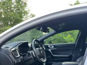 Kia Proceed GT - 204 HP - Deluxe White — miniatura 5