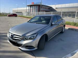 Mercedes Benz E class E200 — miniatura 2