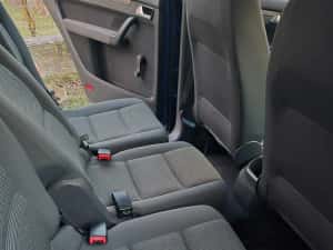 Vând Volkswagen Touran benzină — miniatura 4