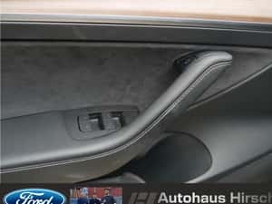 Tesla Model 3 Berlină second-hand — miniatura 7