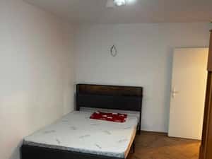Proprietar închiriez apartament 1 camera, zona Aradului, Piata Verde — miniatura 4