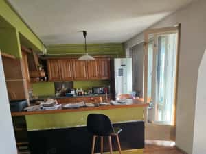 Apartament 3 camere Tip Samanta cu scara interioara Saguna langa Casa de Pensii amenajat centrala