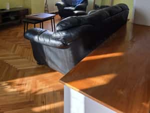 Apartament 3 camere Tip Samanta cu scara interioara Saguna langa Casa de Pensii amenajat centrala — miniatura 6