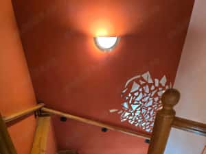 Apartament 3 camere Tip Samanta cu scara interioara Saguna langa Casa de Pensii amenajat centrala — miniatura 9