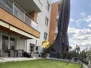 Apartament 2 camere cu gradina de 55 mp si loc de parcare