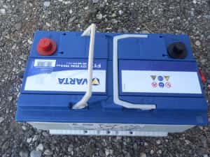 Varta 12 v-80 Ah-740 A ; an 2024 — miniatura 3