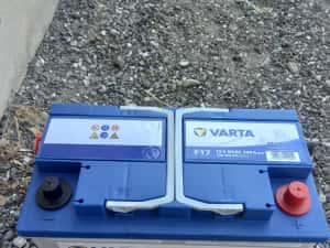 Varta 12 v-80 Ah-740 A ; an 2024 — miniatura 4