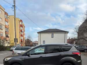 Ford Kuga Manuală 150 HP Benzină - 7.800 EUR — miniatura 2
