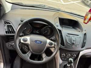 Ford Kuga Manuală 150 HP Benzină - 7.800 EUR — miniatura 5