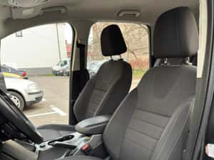 Ford Kuga Manuală 150 HP Benzină - 7.800 EUR — miniatura 6