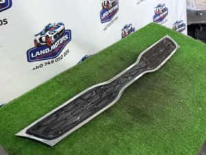 GRILA CENTRALA BARA FATA KIA RIO 2 2013 1.1 DIESEL (DOHC TCI) / HATCHBACK COD OEM 88351-1W230 — miniatura 4