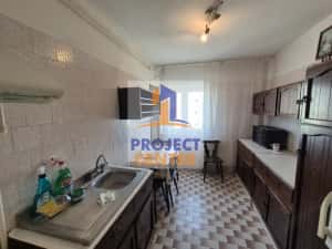 Apartament 3 camere confort 1 decomandat, foarte spatios, etaj 3 — miniatura 4