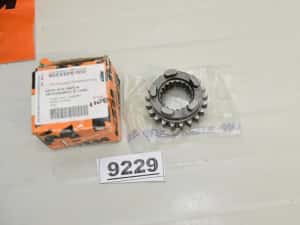 Husqvarna Svartpilen 250 401 2018 2023 Pinion treapta a 6 a de viteza — miniatura 8