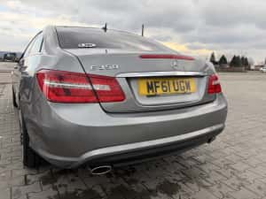 Mercedes E350 CDI AMG line — miniatura 4