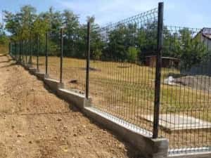 Garduri din plasa burdurata și porți