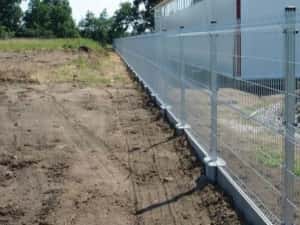 Garduri din plasa burdurata și porți — miniatura 3