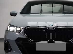 BMW 520d xDrive M Sport — miniatura 2