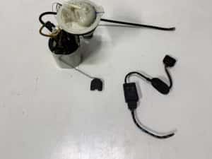 Pompa releu rezervor benzina combustibil 2.0 BPY TFSI Passat B6 — miniatura 10