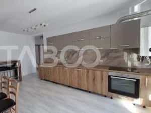 Apartament 3 camere decomandat 67 mp Selimbar Sibiu prima inchiriere — miniatura 3