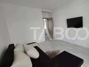 Apartament 3 camere decomandat 67 mp Selimbar Sibiu prima inchiriere — miniatura 5