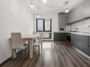 Dambovtei 37. Apartamet cu 3 camere. Parcare subterana inclusa. — miniatura 5