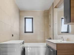 Dambovtei 37. Apartamet cu 3 camere. Parcare subterana inclusa. — miniatura 9