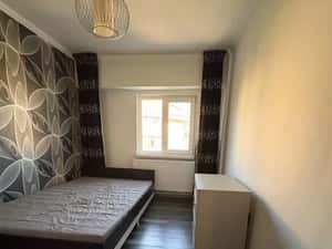 Proprietar inchiriez apartament 3 camere — miniatura 4