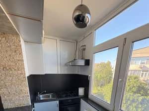 Proprietar inchiriez apartament 3 camere — miniatura 6