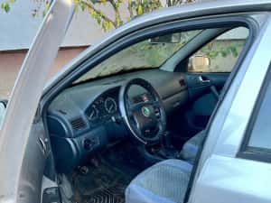 Vând în Lugoj, Skoda Octavia Tour M1 AA berlina, pe motorină, motor AXR, 1.9 TDI, 101 CP, 74 kw — miniatura 5