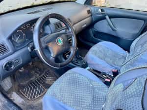 Vând în Lugoj, Skoda Octavia Tour M1 AA berlina, pe motorină, motor AXR, 1.9 TDI, 101 CP, 74 kw — miniatura 6