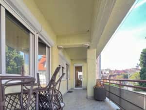 In centrul orasului! Apartament cu 4 camere si 2 terase!