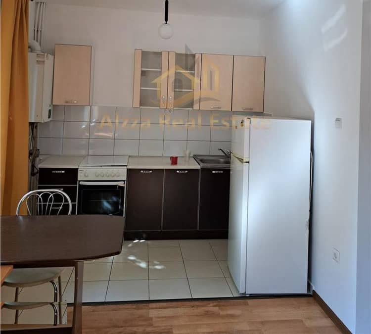 ALZZA REAL ESTATE--Va propunem spre inchiriere apartament cu camere, — fotografie 1 din 6