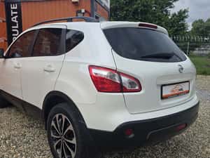 NISSAN QASHQAI 4X4 SUV CONNECT EDITION AN 2013 ALB MINERAL — miniatura 4