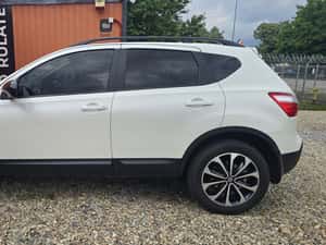 NISSAN QASHQAI 4X4 SUV CONNECT EDITION AN 2013 ALB MINERAL — miniatura 6