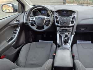 Ford Focus Break 2011 – spațiu generos, consum redus și 115 CP — miniatura 5