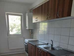 Inchiriez apartament 2 camere mare — miniatura 6