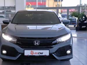 Honda Civic Manuală 120 HP Diesel — miniatura 2