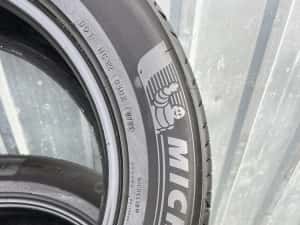 4 anvelope vara 215/65 R17, Michelin, 5-6mm profil ramas, DOT 2022! — miniatura 6