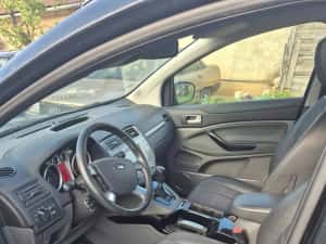 Ford Kuga 4x4 .... — miniatura 5