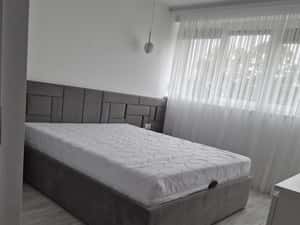 Apartament cu 3 camere de închiriat în zona Școlilor