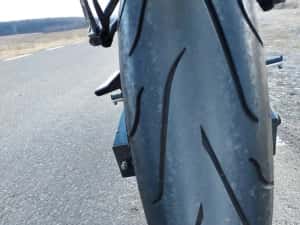 Motocicleta Yamaha fz6 — miniatura 3