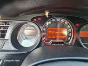 Vand citroen c5 2.0 diesel 2009 140 cp stare foarte buna cauciucuri noi — miniatura 8